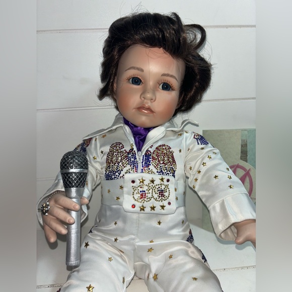 Marie Osmond’s Baby Elvis Porcelain Collectible Limited Edition Doll - Picture 3 of 13